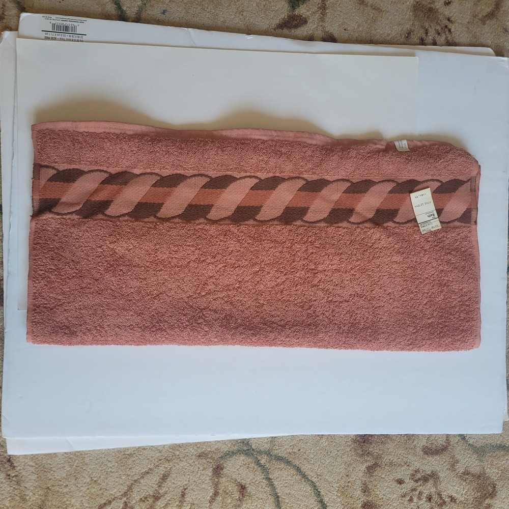 NWT Vintage JC Penny Terracotta Bath Towel Medallion - Picture 3 of 5
